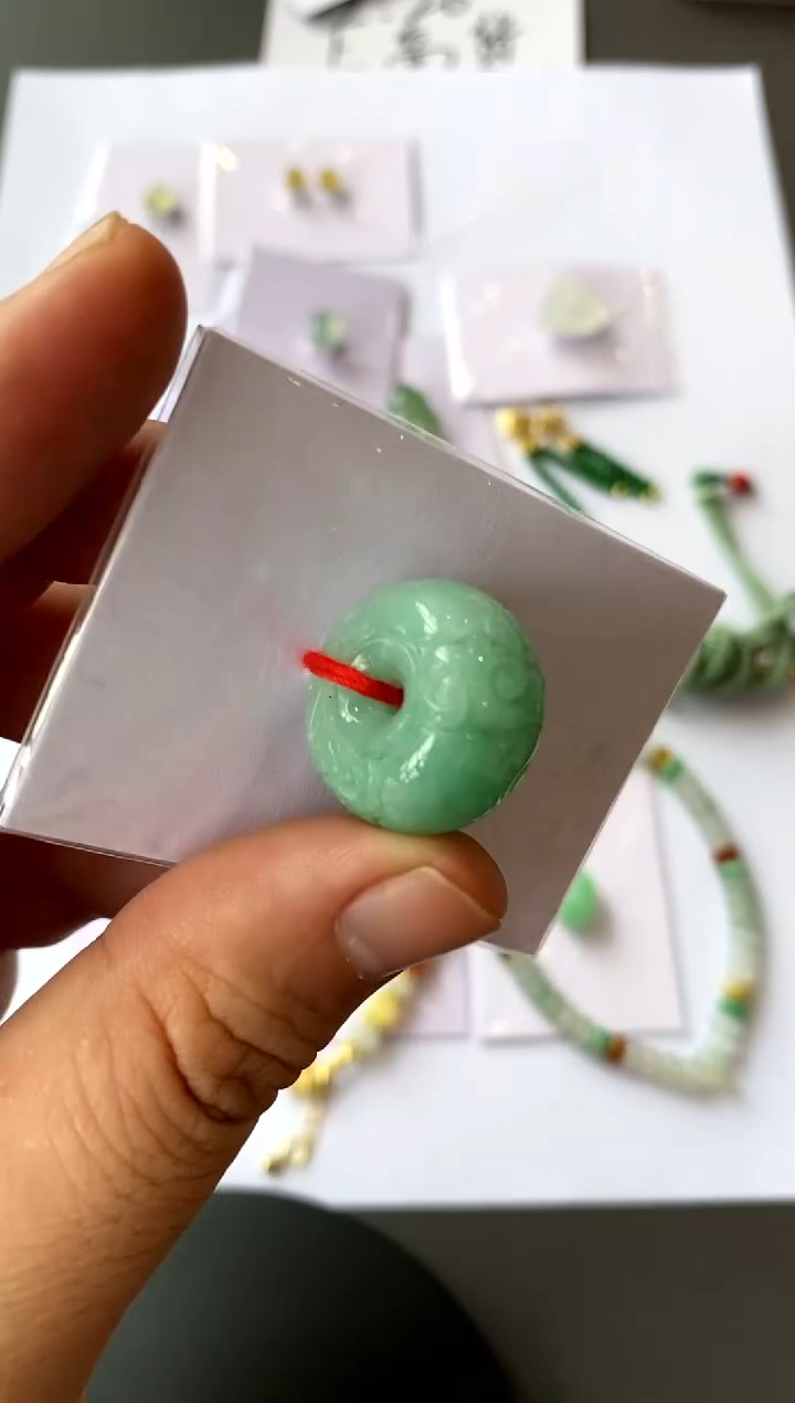 【闪购商品】定制翡翠未镶嵌扣子