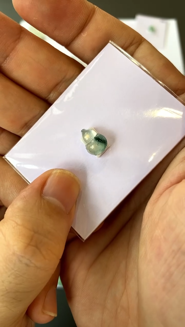 【闪购商品】定制翡翠未镶嵌葫芦