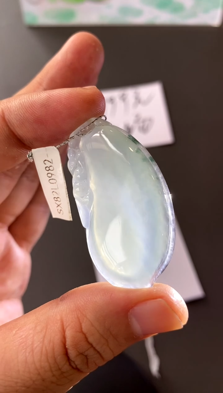 【闪购商品】定制翡翠未镶嵌挂件