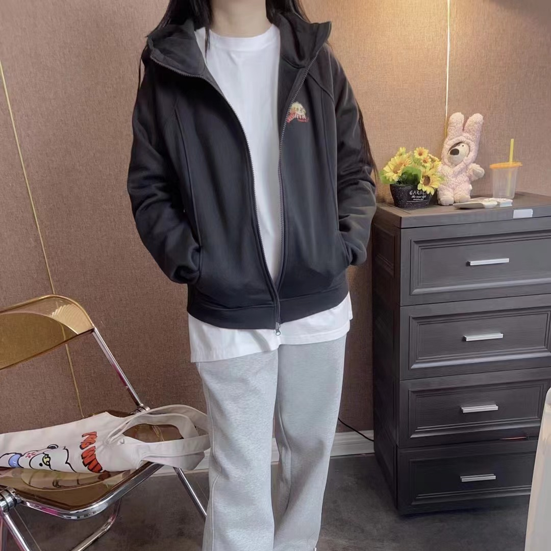 小羊纸袋8091围脖拼接狗短外套上衣秋季女外套休闲运动时尚可骑行