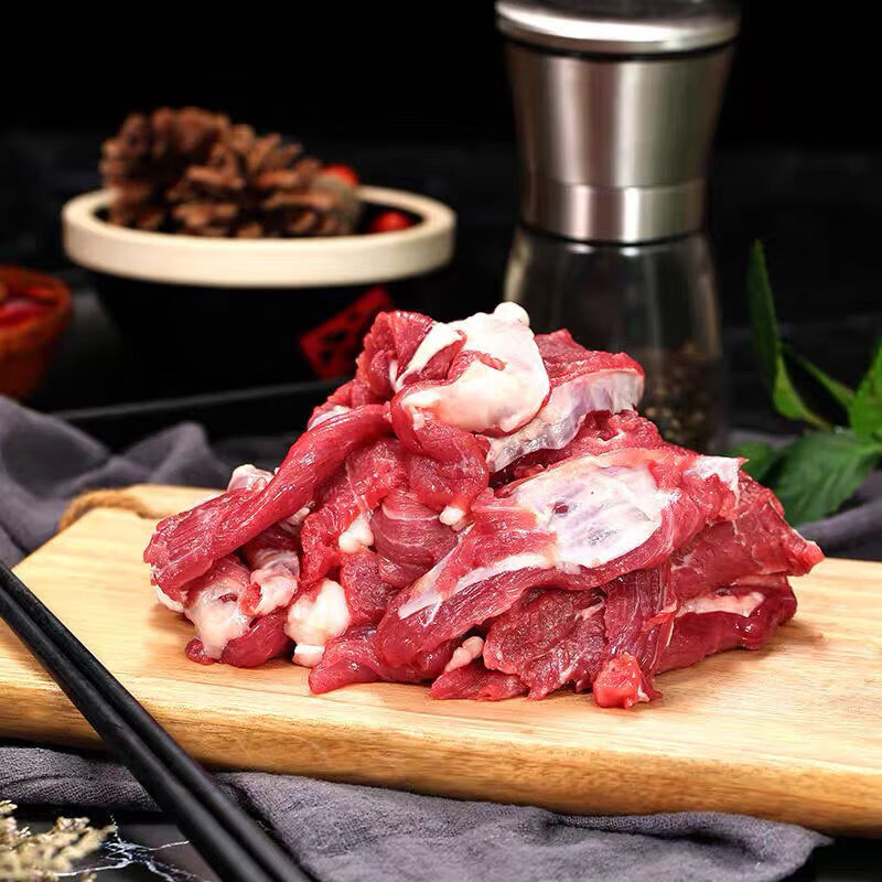 新鲜黄牛碎肉 有肥有瘦 带筋带肉