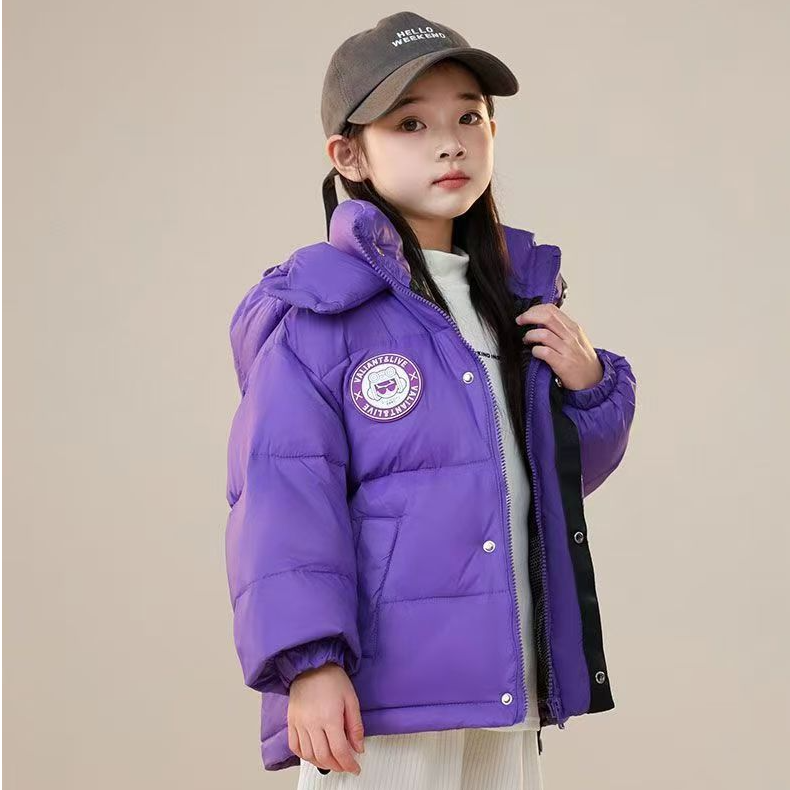新款童装儿童轻羽绒女童洋气时尚连帽轻薄加厚保暖儿童轻羽绒女童