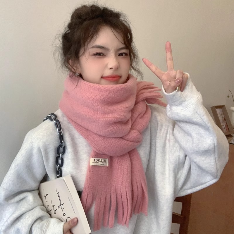 纯色流苏软糯毛绒围巾女冬季2024新款韩版百搭情侣学生保暖围脖