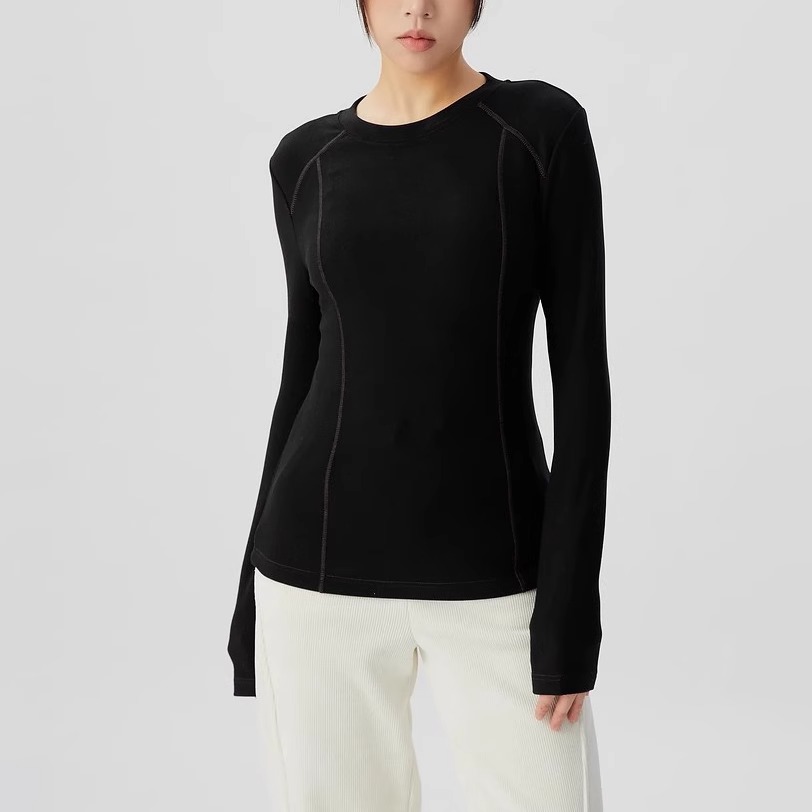 哥弟 基础款线条设计打底衫磨毛圆领修身百搭长袖T恤女1300990