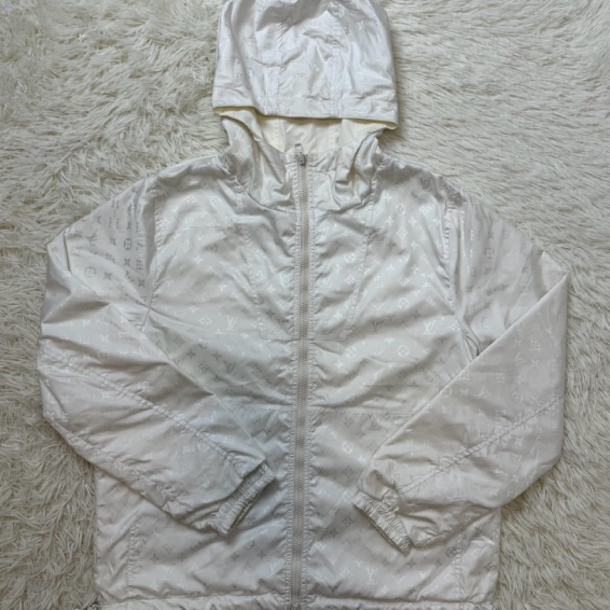 Louis Vuitton LV 别针双面满印冲锋衣/44码/全新带吊/公价22700