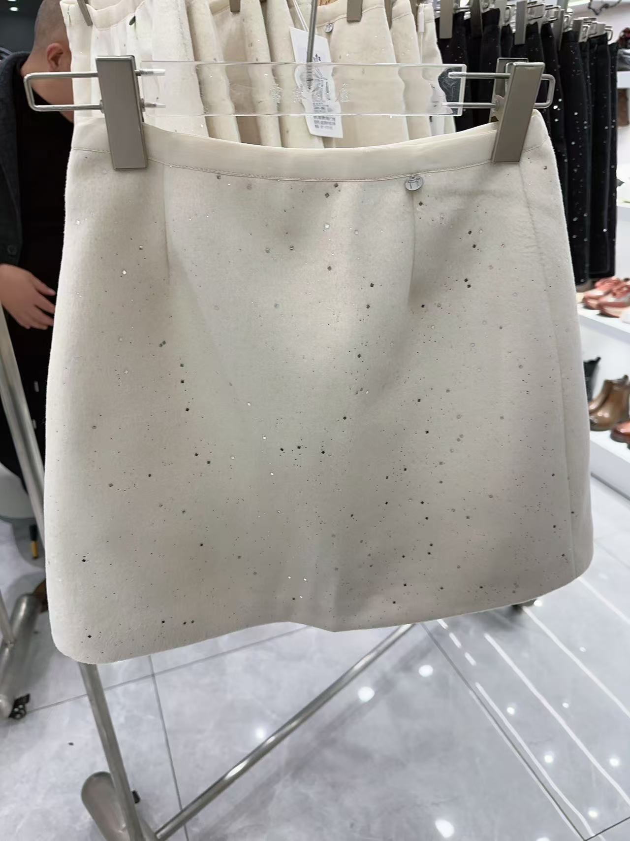 雪琴女装新款亮晶晶包裙