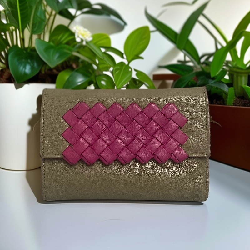 95新 BOTTEGA VENETA/葆蝶家 BV 粉色编织钱包 8530618