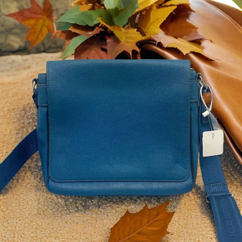 95新 LouisVuitton/路易威登 LV 湖蓝色斜挎单肩邮差包 9036888