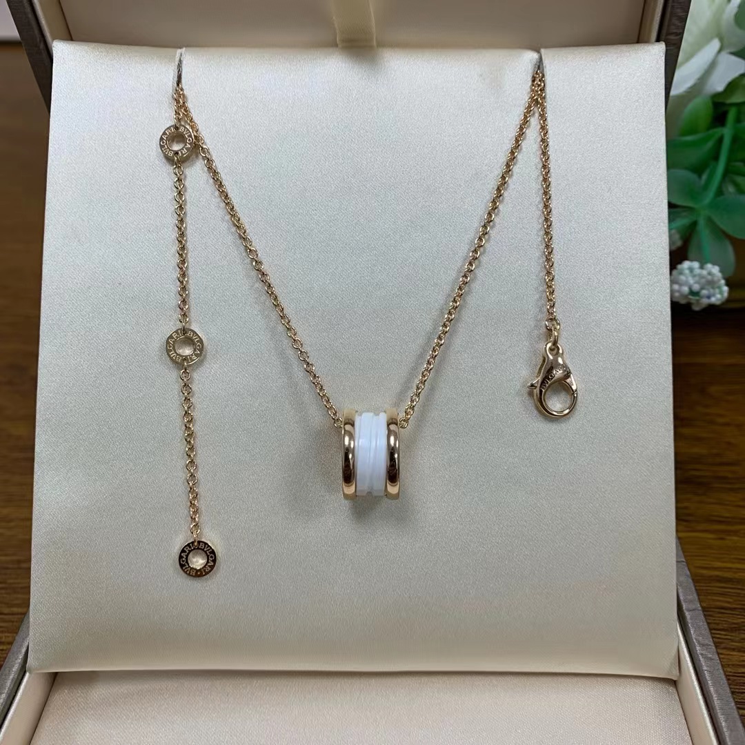 95新  BVLGARI/宝格丽玫瑰金白陶瓷弹簧项链新刻