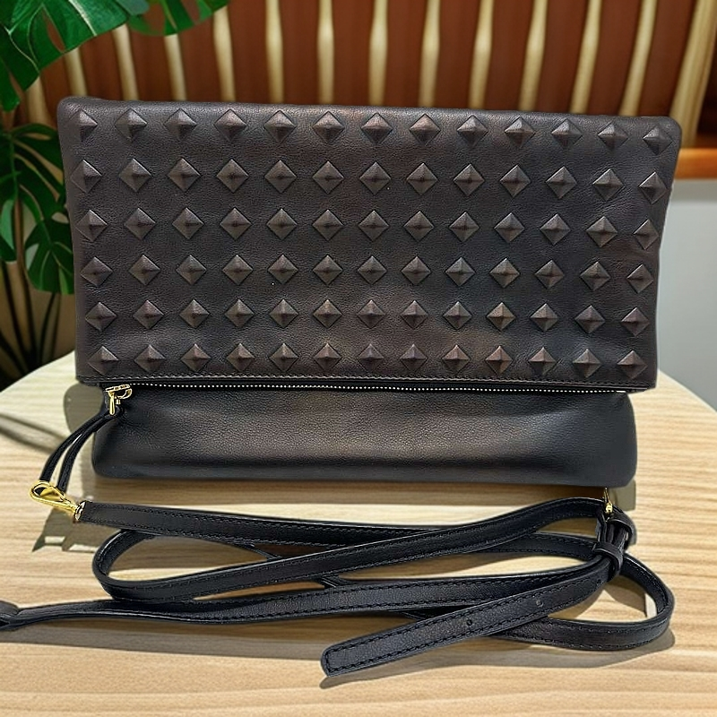 95新  MCM 斜挎 手拿包 棕色 单肩包 8245369女包二奢