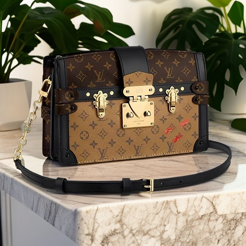 95新 LouisVuitton/路易威登 Lv芯片拼色软盒子单肩包 10505444