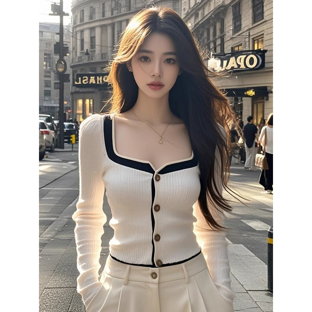 秋冬独特别致拼色方领锁骨长袖针织衫女设计感超好看修身长袖上衣