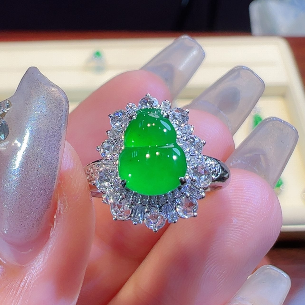 【闪购商品】翡翠戒指18K金镶嵌