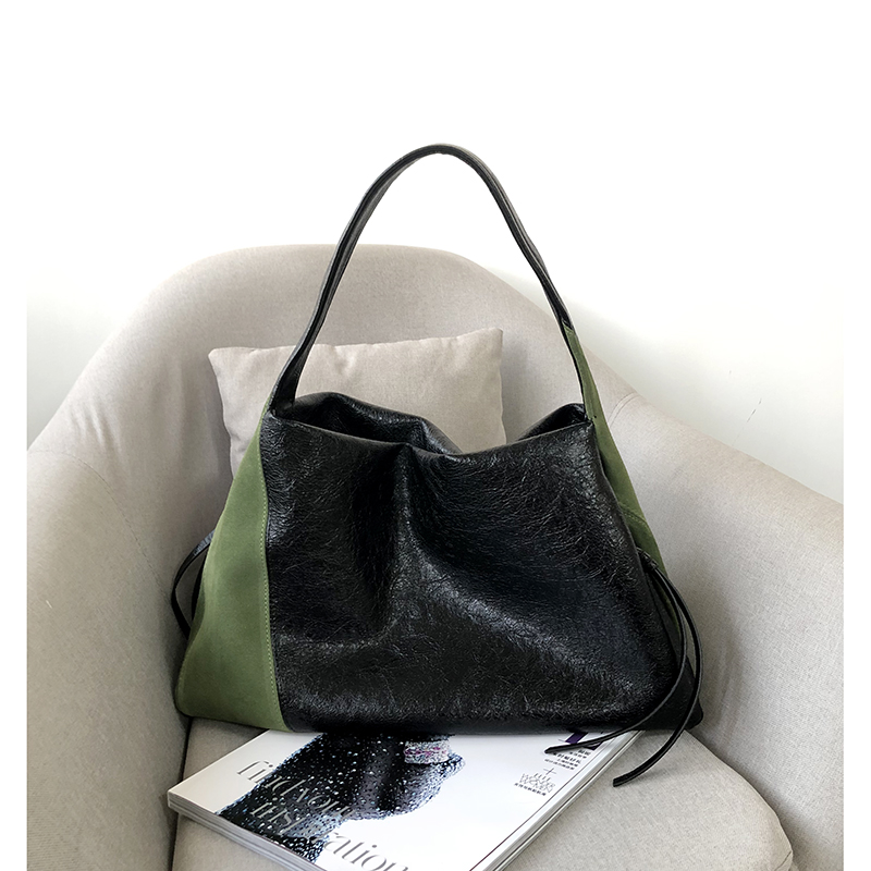 利利是也新款真皮女包腋下包实用大容量包包质感反绒牛皮单肩包潮