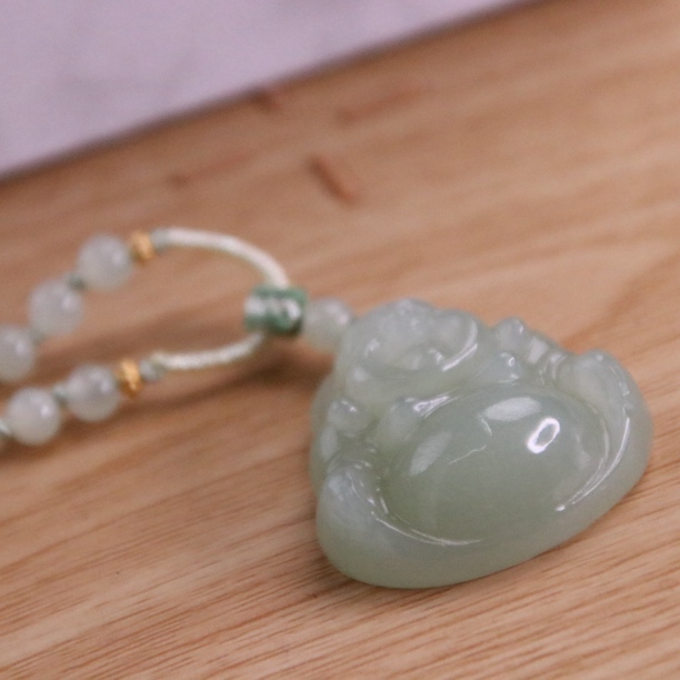 【思思珠宝】天然和田玉雕刻佛公笑面弥勒佛吊坠挂坠（多样性发货）