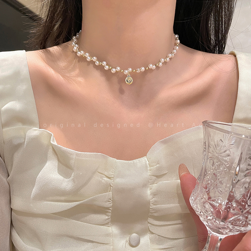 合金仿珍珠项链 珠珠人像颈链项链轻奢小众设计感高级感锁骨链A54