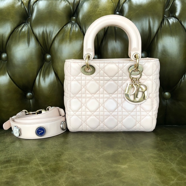 95新 DIOR/迪奥 安洁利知之  Dior四格戴妃徽章单肩包  410257H
