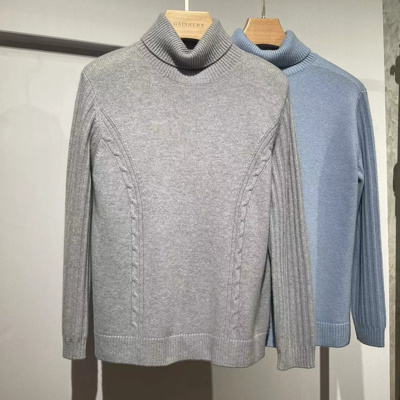 君怡【意大利设计高领绞花羊绒衫】100山羊绒