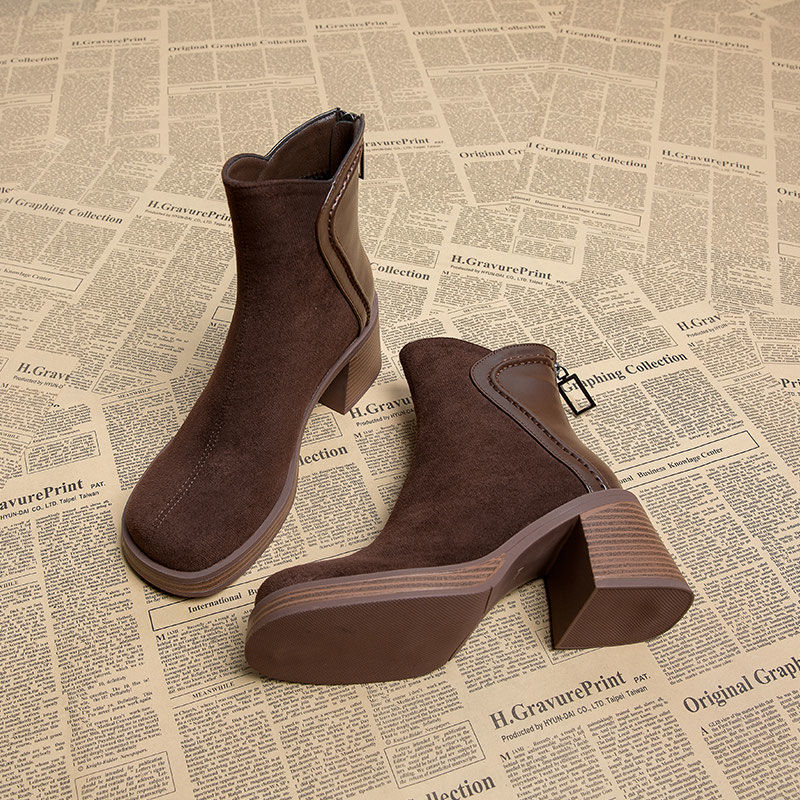 【精选】爆款秋季高跟小个子靴子女显高短靴新款秋冬鞋粗跟棕色马