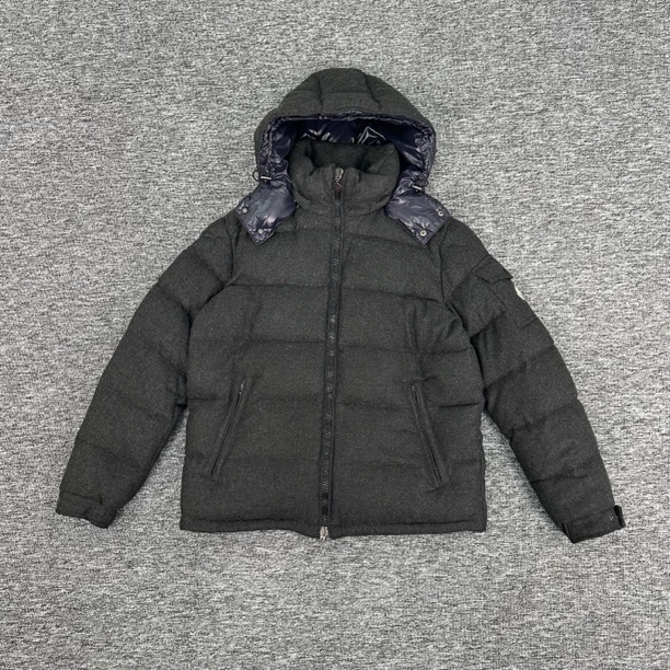 MONCLER蒙口  植绒LOGO 深灰色 连帽羽绒服/4码/98新/wk0734