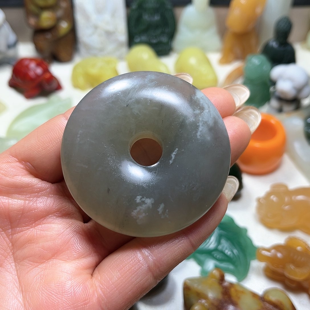 白玉菩提吊坠白玉菩提吊坠