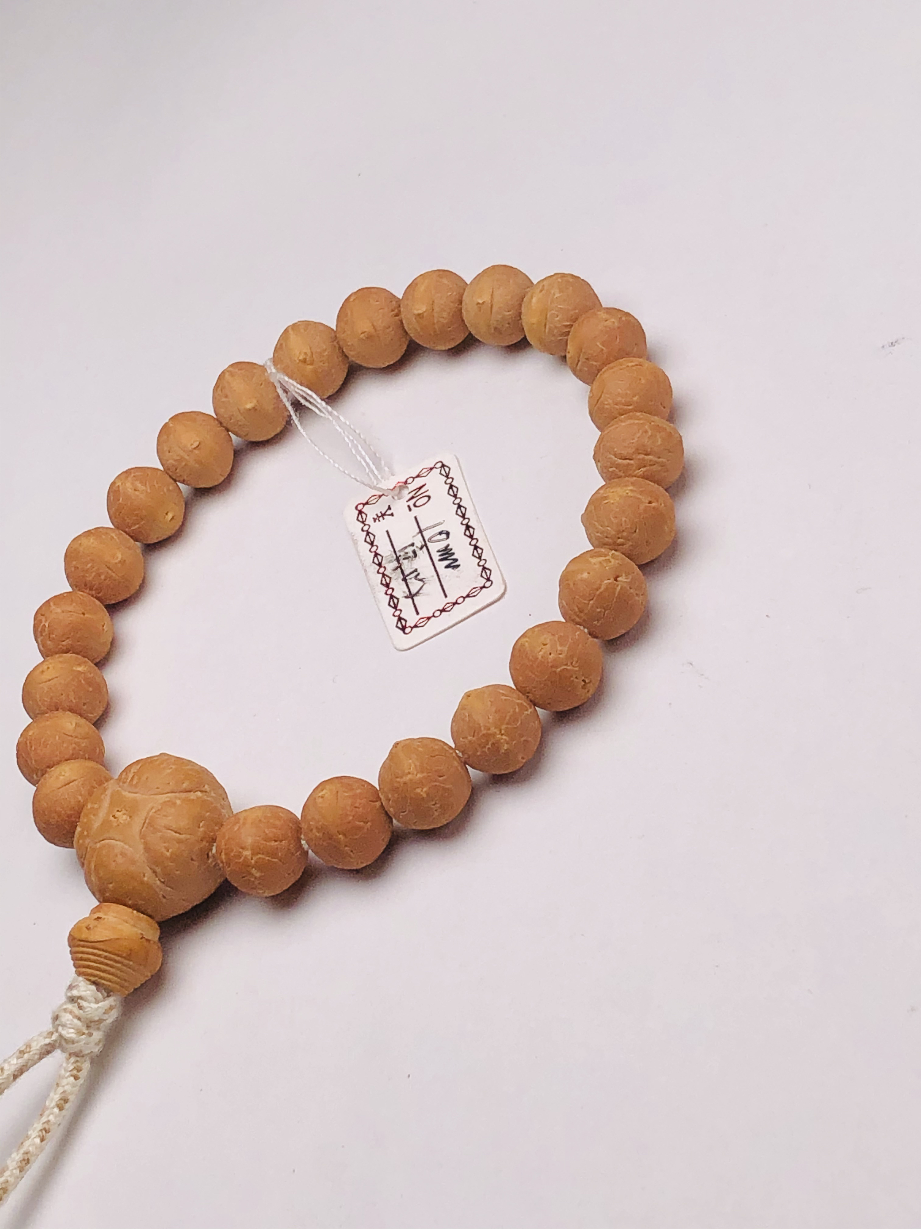 尼泊尔凤眼尺寸9.7到10，油皮大眼，实心子，精挑细选，颗颗圆润