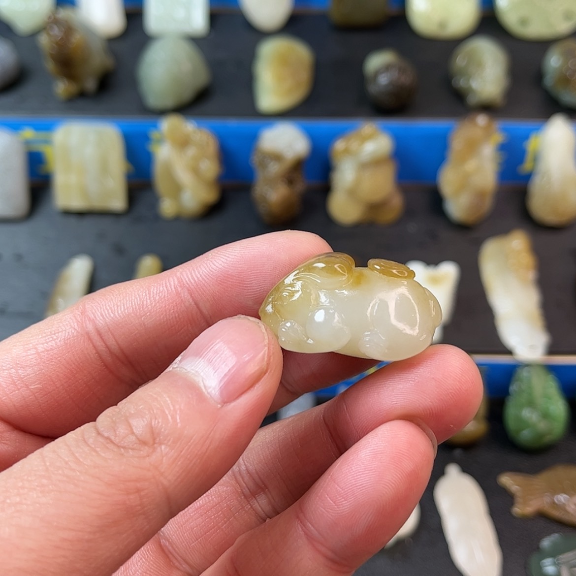 【闪购商品】和田玉颈饰未镶嵌小*坛