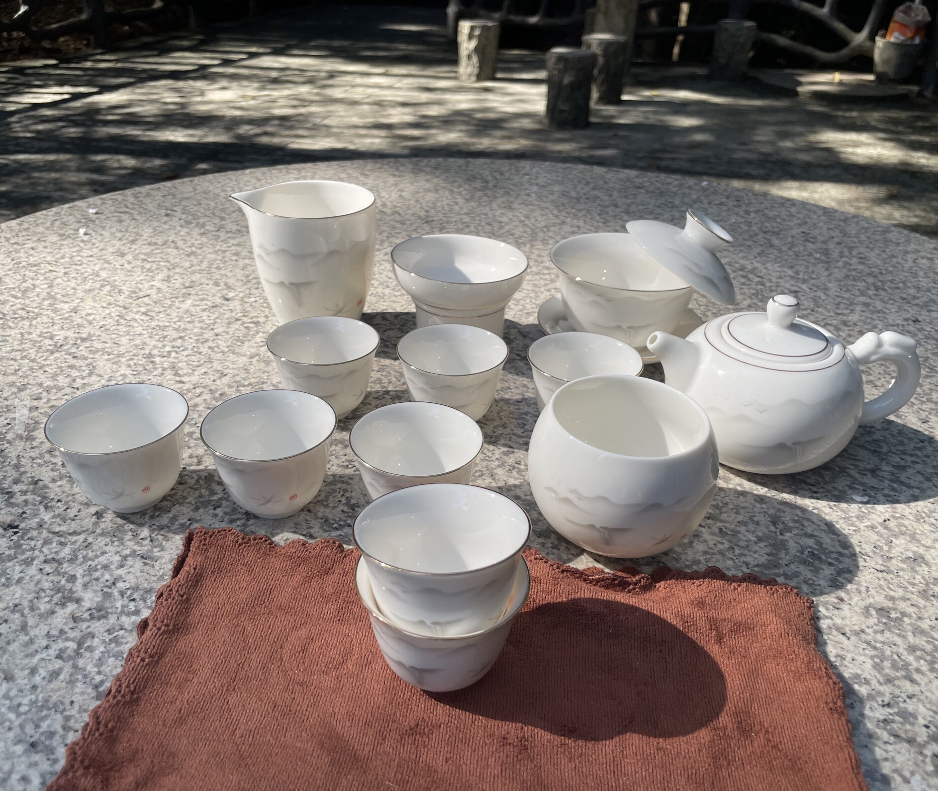 水墨轻舟羊脂玉瓷15件套盖碗可悬停旋转茶具套装安全包装➕茶巾