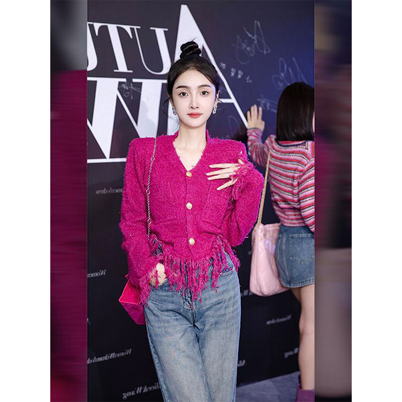 QXX0151909设计下摆流苏火龙果色针织开衫小香风上衣牛仔裤两件套