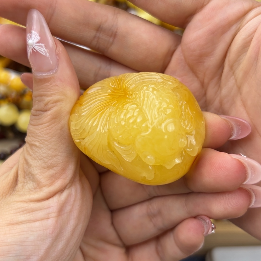 琥珀珠宝奇石未镶嵌