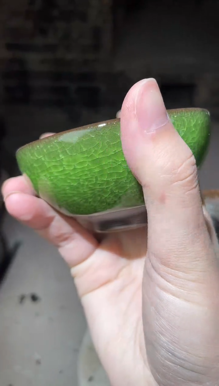 【闪购商品】瓷茶盏翡翠绿冰裂（带礼盒和证书）