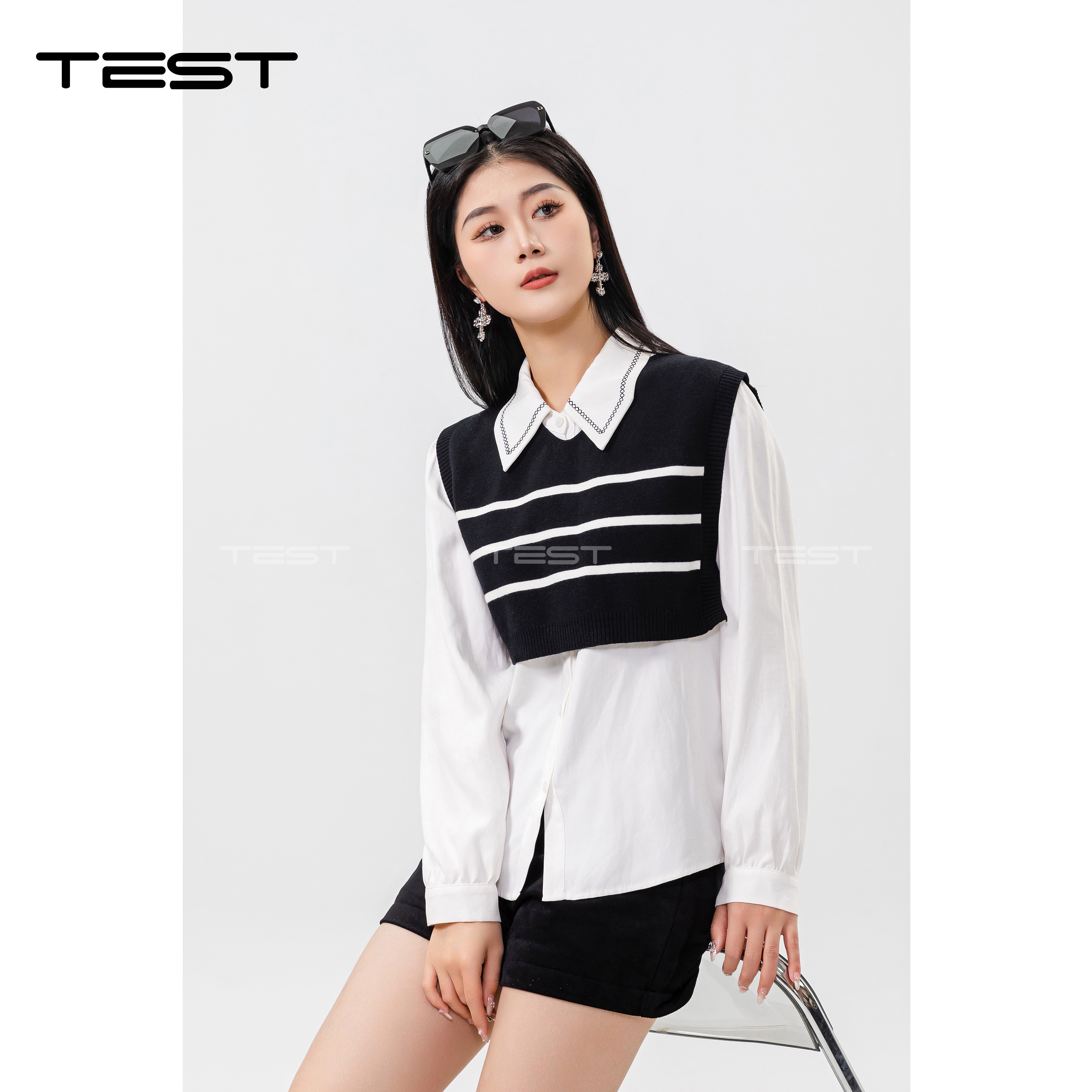 她之蝶 24春 1241031款时尚衬衫上衣