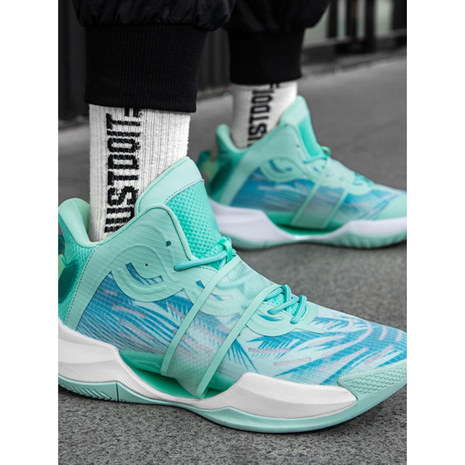 乔丹青年青年篮球鞋男女轻便软底大码球鞋学生加绒保暖运动鞋防滑