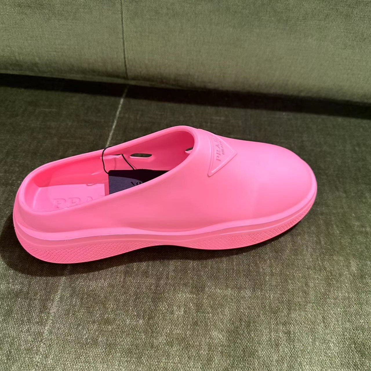 未使用 Prada/普拉达 女款女士舒适柔软时尚厚底凉鞋