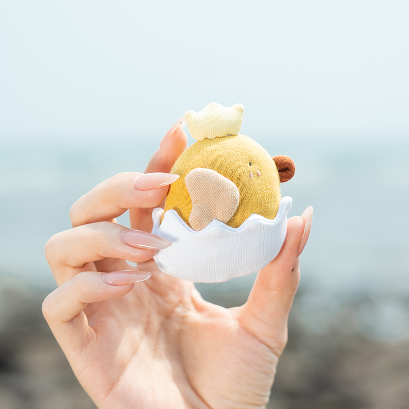 芽小七原创设计手工缝制蛋壳鸡仔胸针设计感小众创意摆件