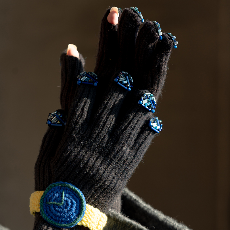 芽小七原创设计黑色精灵手套手套保暖可爱卡通韩版秋冬季露指百搭