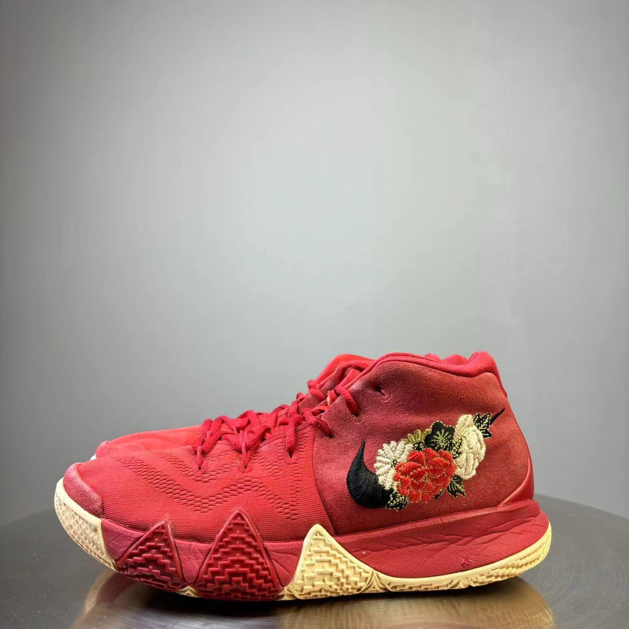 95新 NIKE/耐克 43码 Nike欧文4中国年 红色篮球鞋 非原盒