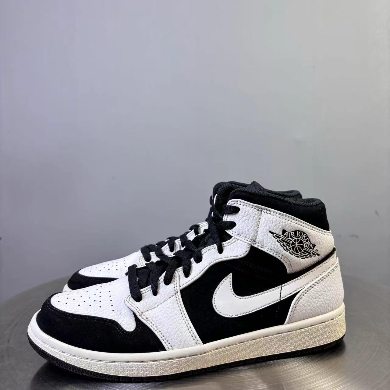 95新 AIR JORDAN 42.5码 AJ1熊猫 黑白球鞋 非原盒
