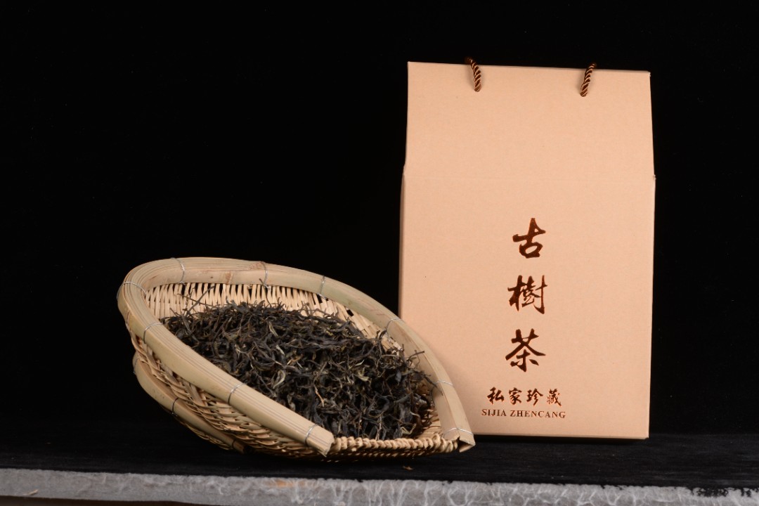 2010年布朗山普洱茶生茶散料500克（一斤装）