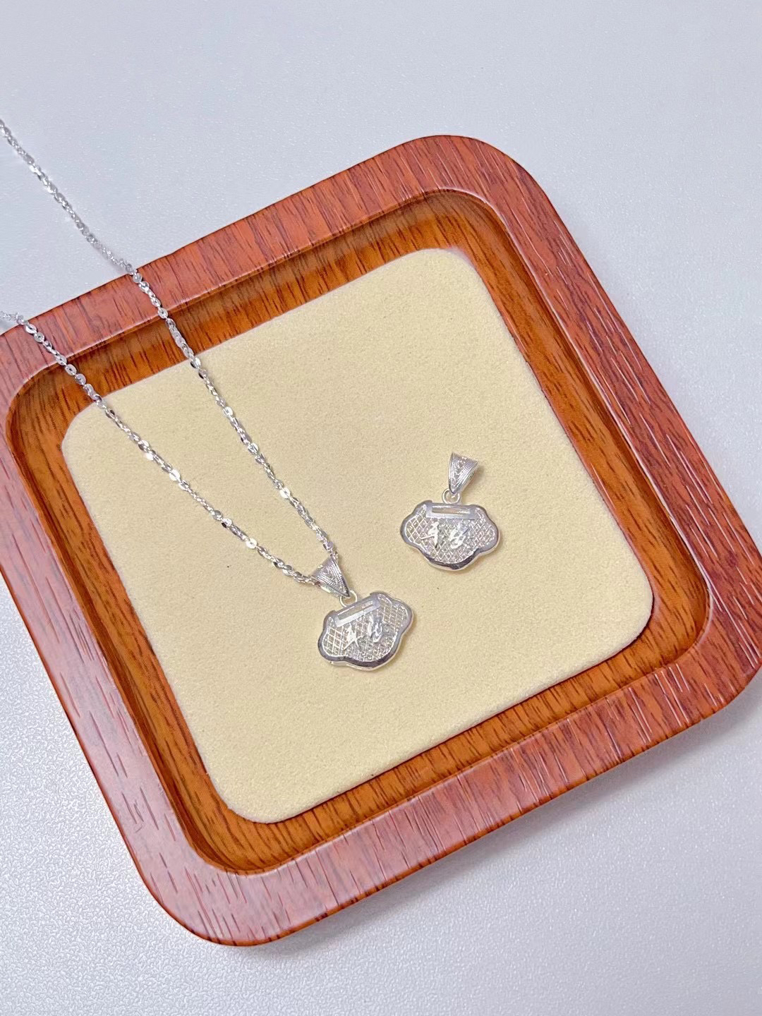 吊坠足银 足银 掐丝平安锁传承花丝工艺小锁（单吊坠）