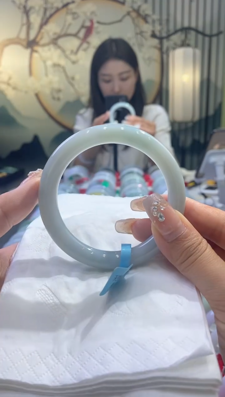 【闪购商品】翡翠手镯未镶嵌99902223