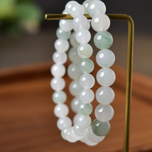 天然新疆天山翠手链保真玉石散珠串珠飘花手串圆珠白月光飘绿珠子
