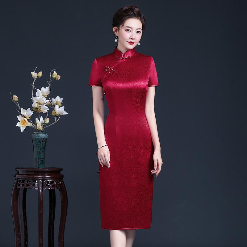 2025夏喜妈妈喜婆婆婚宴礼服改良旗袍复古时尚气质优雅高贵酒红