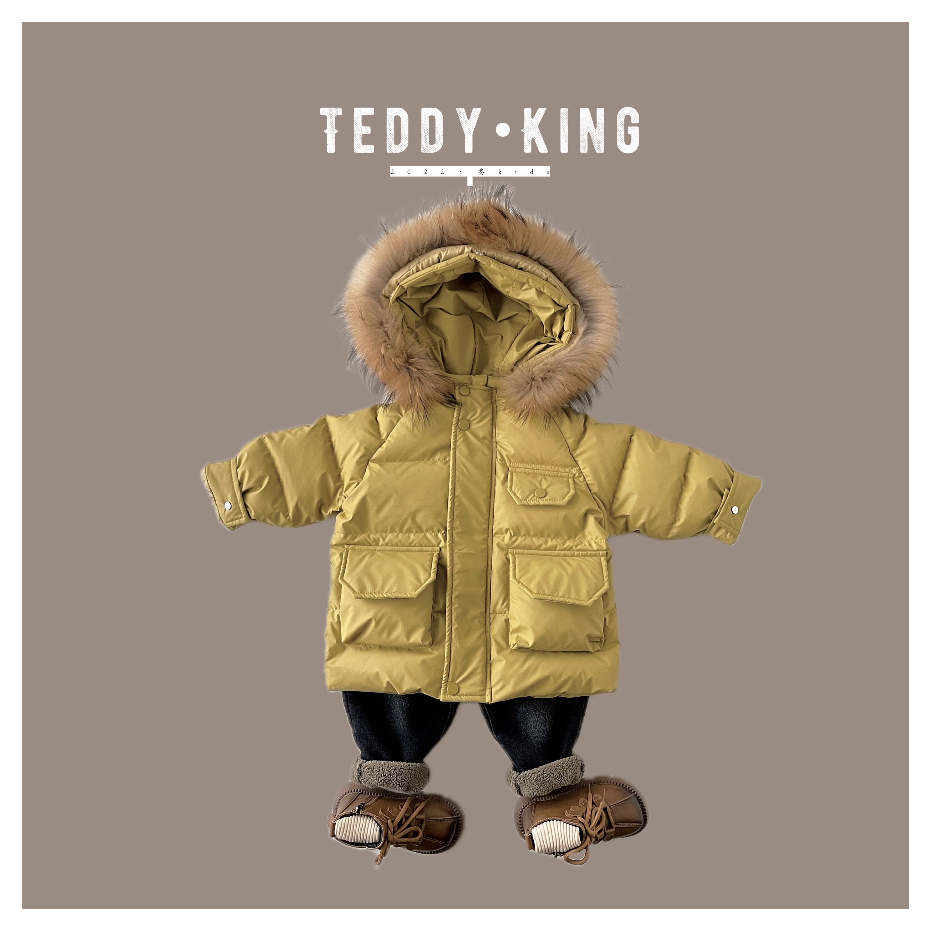 【Teddy King】2023冬 儿童韩版 纯色皮面连帽羽绒服 TXB22011