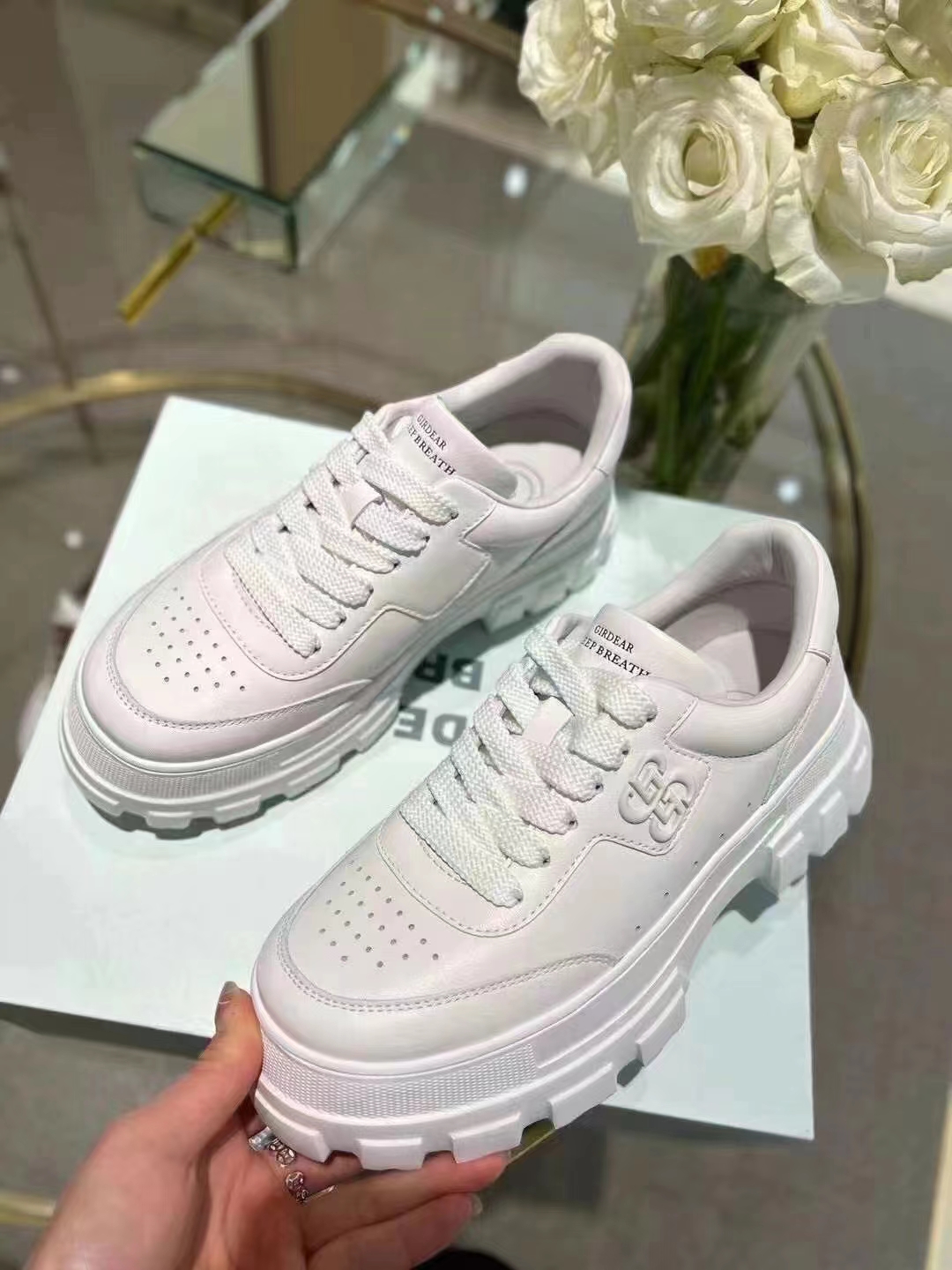 深呼吸新款厚底乾坤logo绑带低帮休闲鞋小白鞋女款ax12266