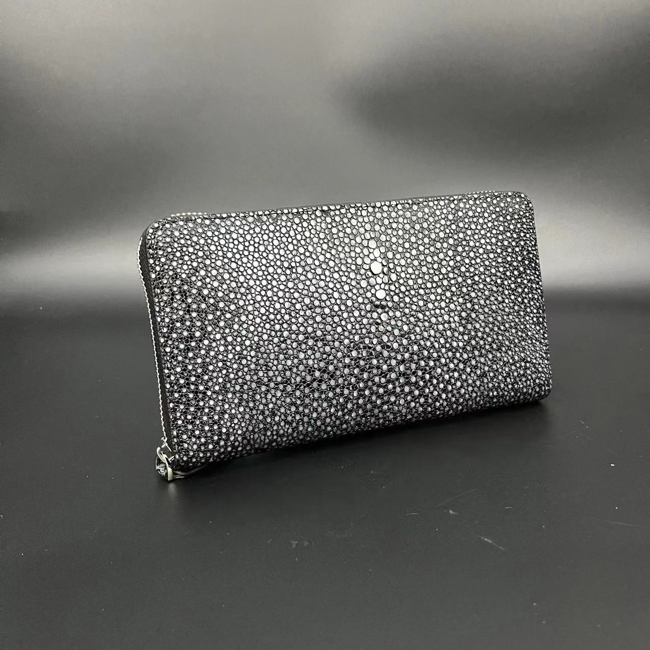 Z满天星经典单拉多卡页钱包小手包