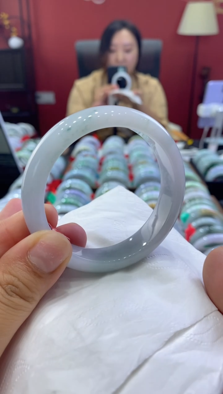【闪购商品】翡翠手镯未镶嵌00003284