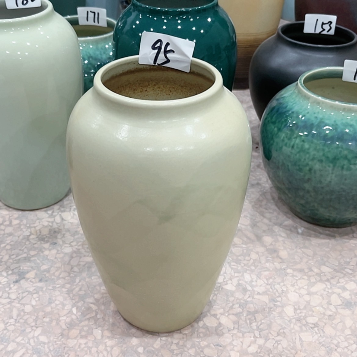 【闪购商品】陶瓷瓶微瑕95高27口9.5