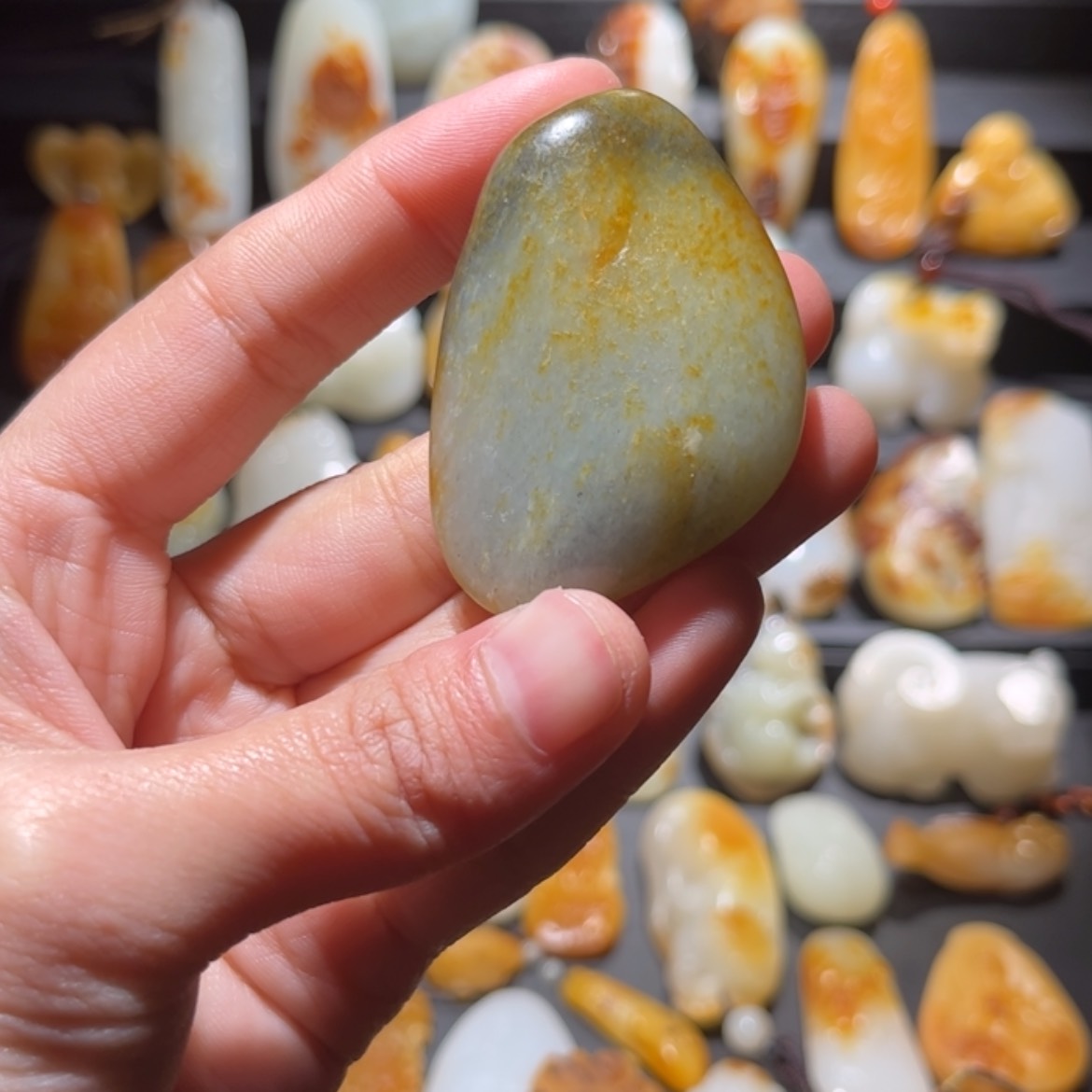 【闪购商品】和田玉颈饰未镶嵌暗**乐