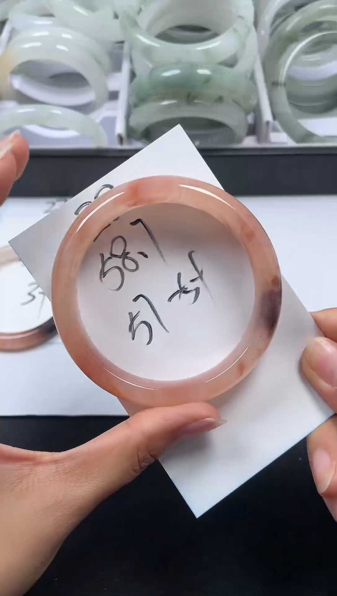 【闪购商品】石英质玉手镯未镶嵌28